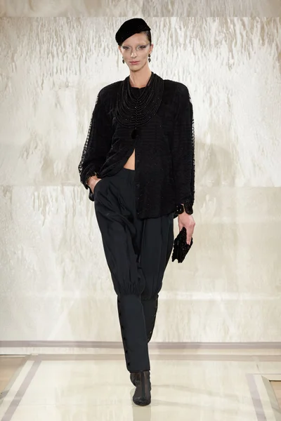 Look 12